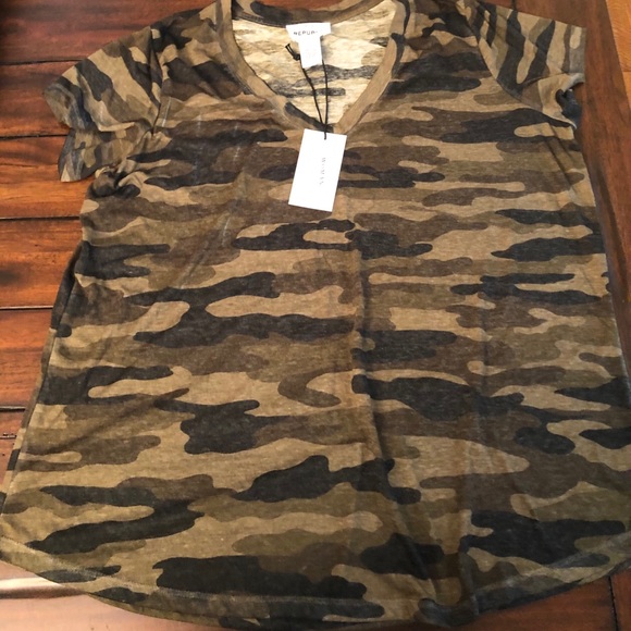 Camo Short Sleeves Tshirt - Picture 1 of 7